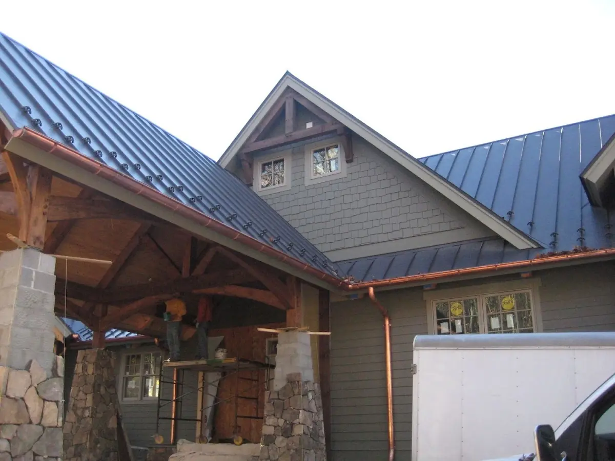 Craftsman Roofing team delivering quality roofing work in Sunset Lake Estates